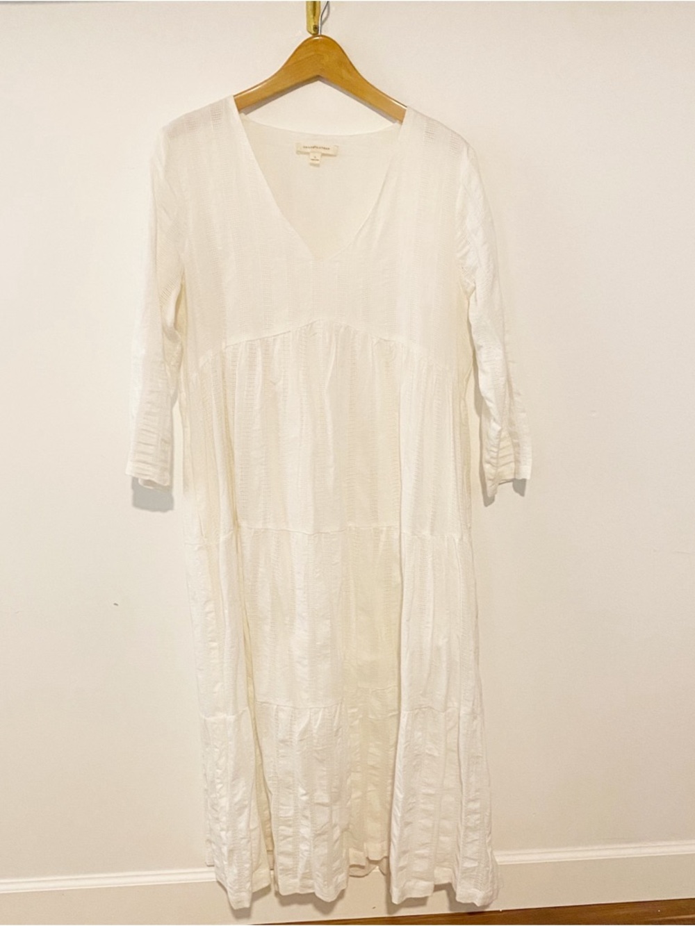 Lightweight White V-Neck Long Sleeve Maxi Dress - 100% cotton